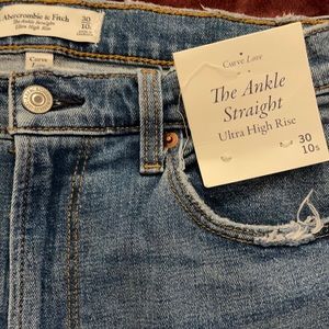 A&F ultra high rise straight Jean